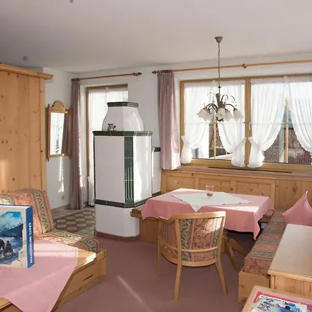 Haus Feichtner Апартаменты *