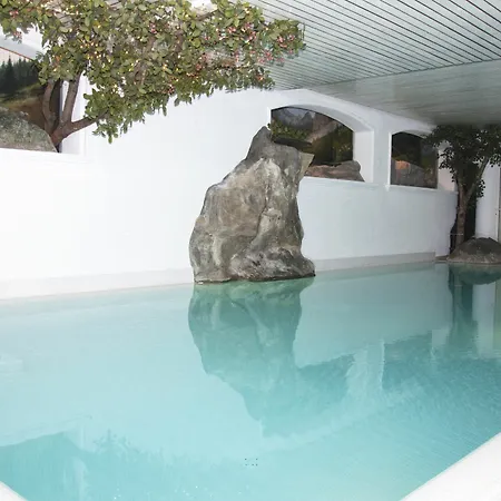 Haus Feichtner アパート